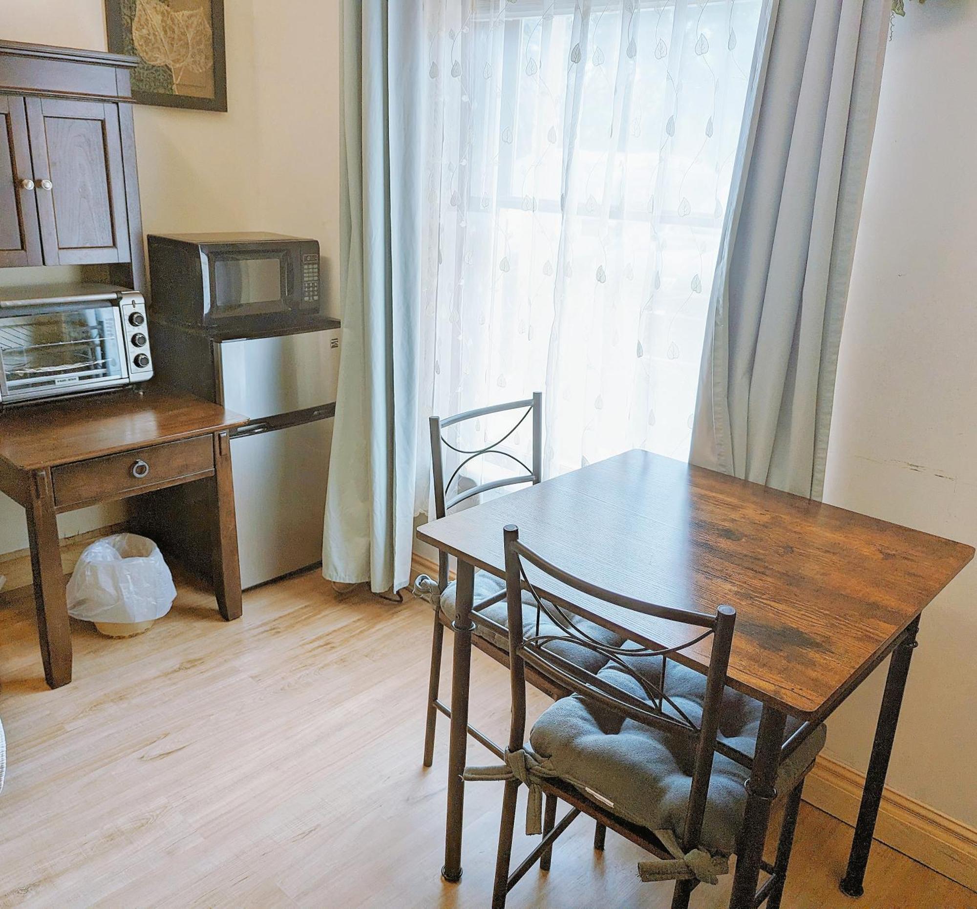 Uptown Area, Cozy King Suite, Quiet And Private, Free Parking, Walk To Restaurants Charlotte Exterior foto